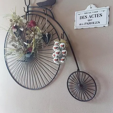 Les Du Rancourt Capacite Maximum 15 Personnes Sainte-Ode